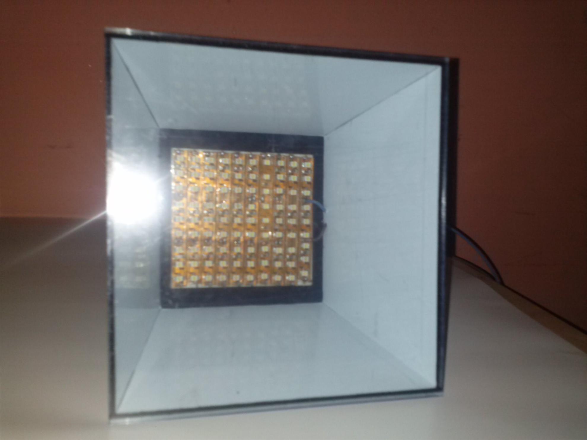 lampi si proectoare - de vanzare....